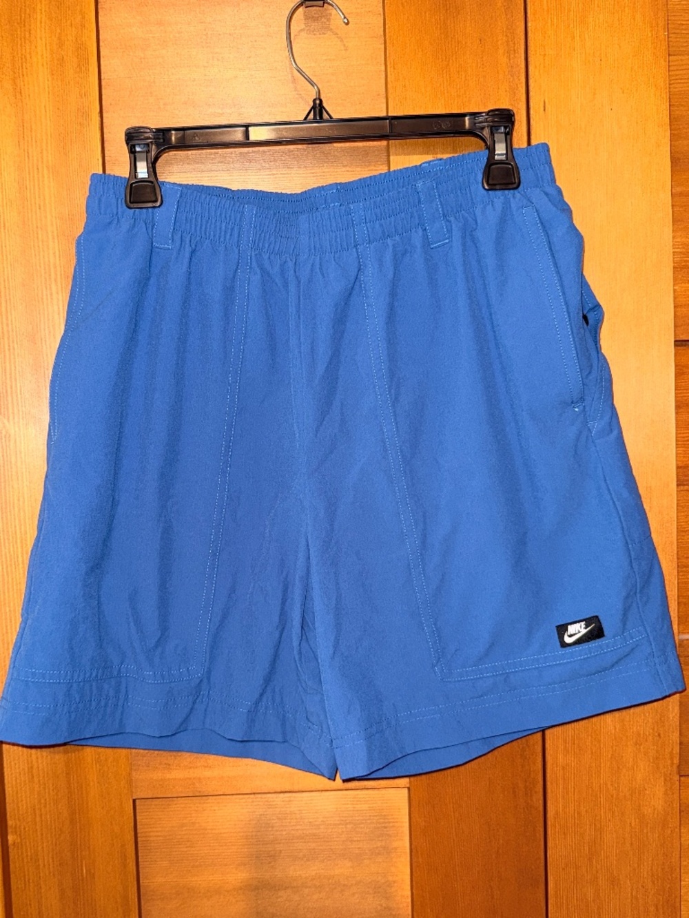 EUC - Nike Men's Blue shorts - sz Small